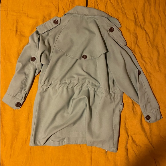 Light weight airy coat - Picture 2 of 2